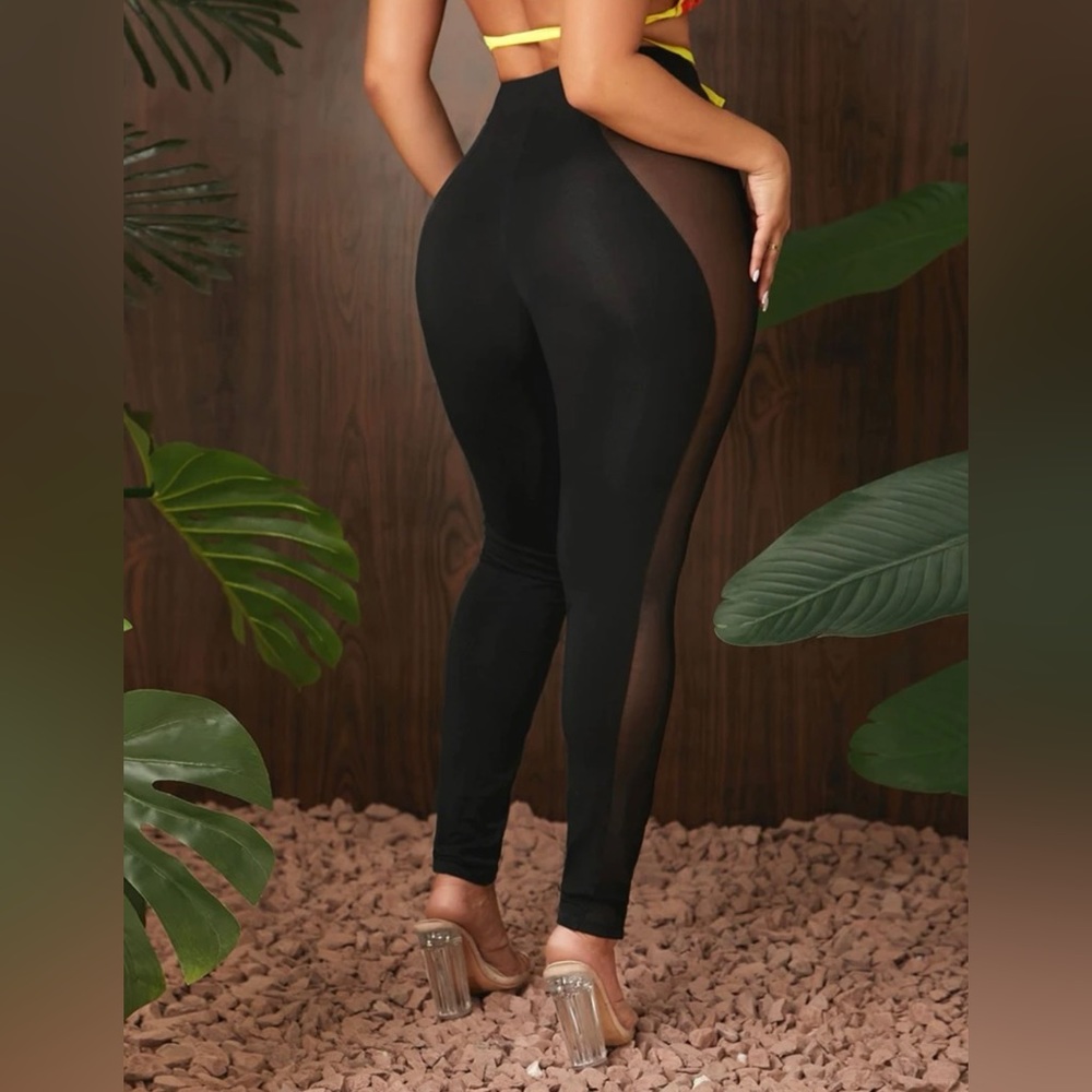 Mesh insert leggings